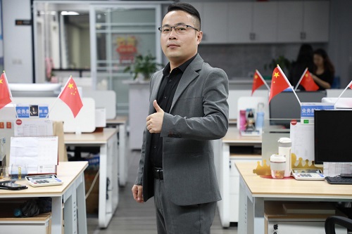 業務四部郝亮